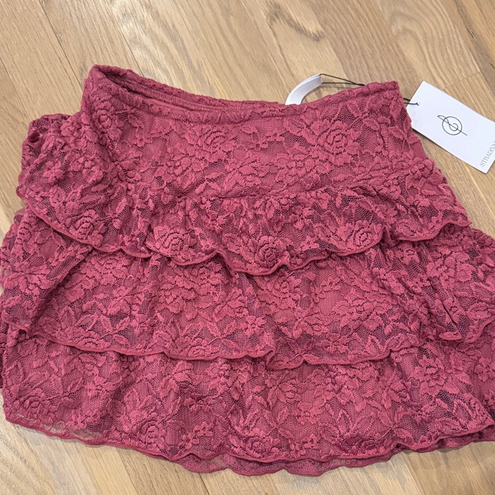 Elegant Lace Tiered Skirt - Pink